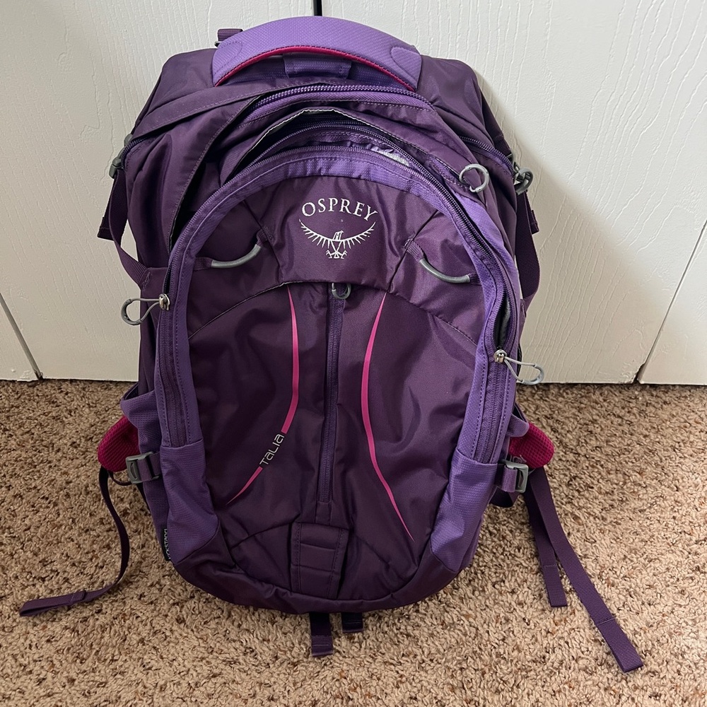 Osprey Talia Backpack Womens Purple Lightweight Day Hiking Camping Travel Laptop